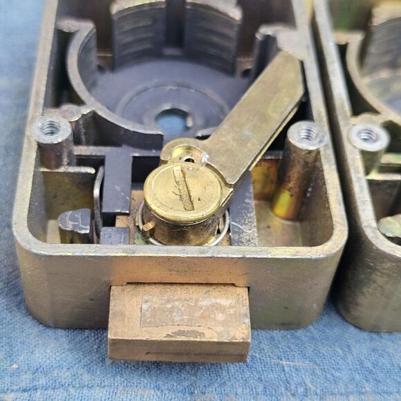 LA GARD Lock Body/Housings+ 2200 Series Key Lock For Parts (Lot of 2) - Picture 3 of 9